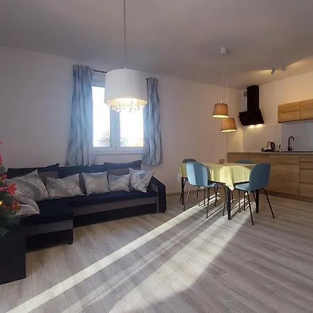 Sunny Hill , Apartment