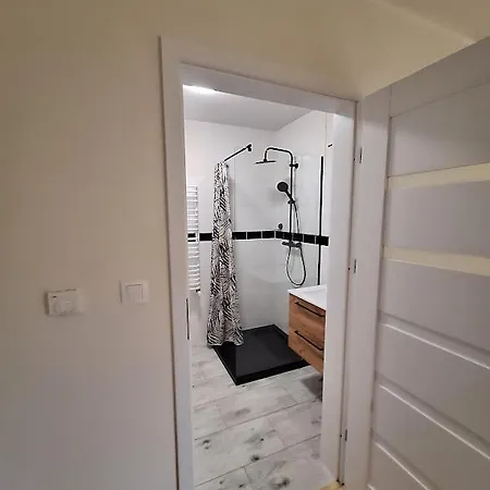 Sunny Hill , Apartment