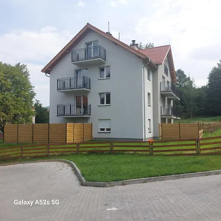 Sunny Hill ,