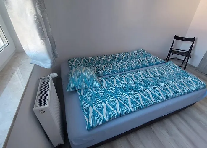 Sunny Hill , 아파트 코바리